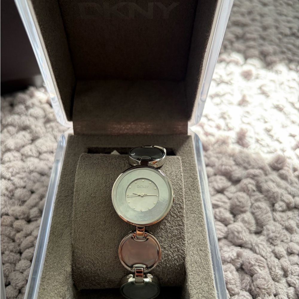 DKNY Silver-Tone Round Dial Bracelet Watch with Mother-of-Pearl Face